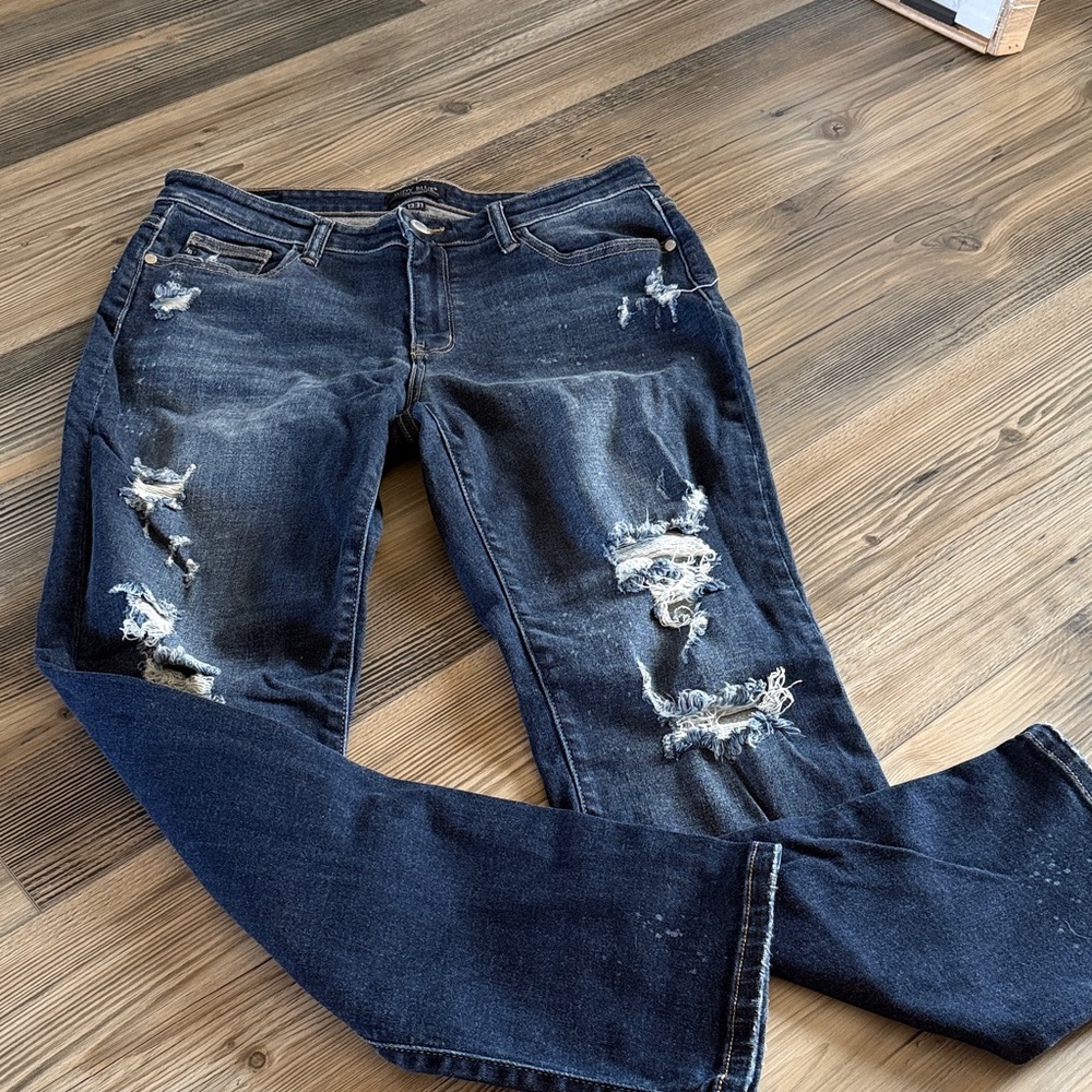 Judy Blue Women's Jeans- Distressed Boyfriend 13/31